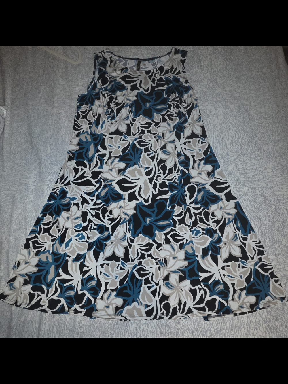 Julian Taylor Sleeveless Botanical Print Dress – Perfect for Summer/Vacation